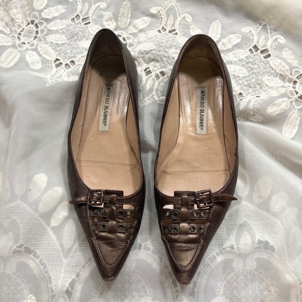 Y2K Chic Manolo Blahnik Metallic Bronze Leather Pointed Toe Buckle Flats Size 38